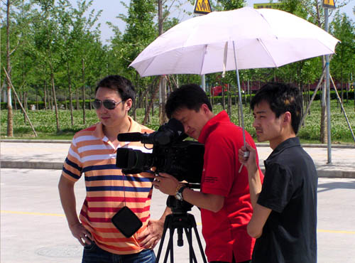 摄制组前往西安，为四联智能拍摄企业宣传片